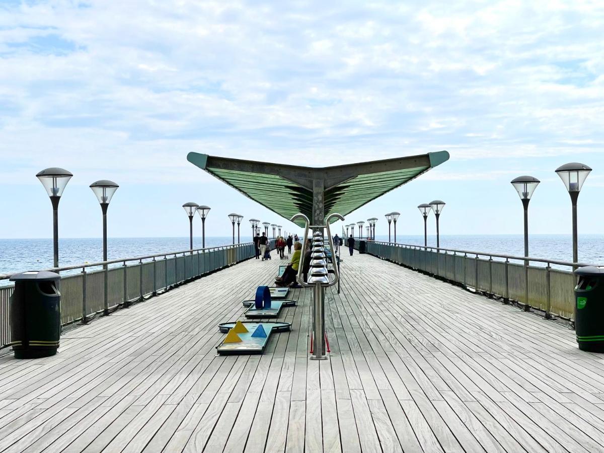 Sea View Family Stay By Beach Gym & Parking Bournemouth Dış mekan fotoğraf