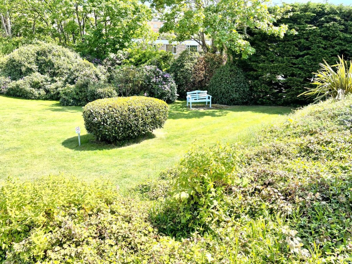 Sea View Family Stay By Beach Gym & Parking Bournemouth Dış mekan fotoğraf