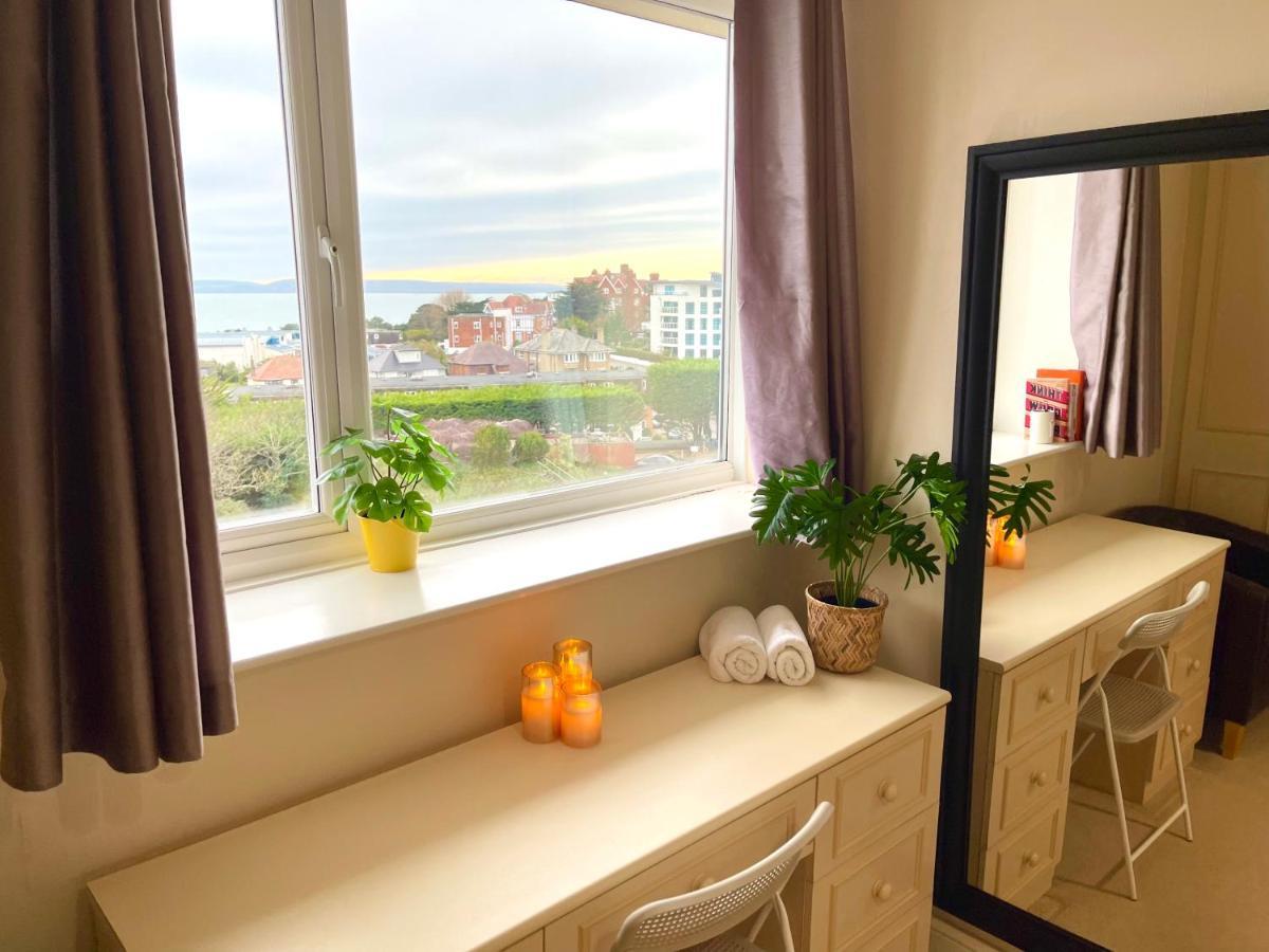 Sea View Family Stay By Beach Gym & Parking Bournemouth Dış mekan fotoğraf