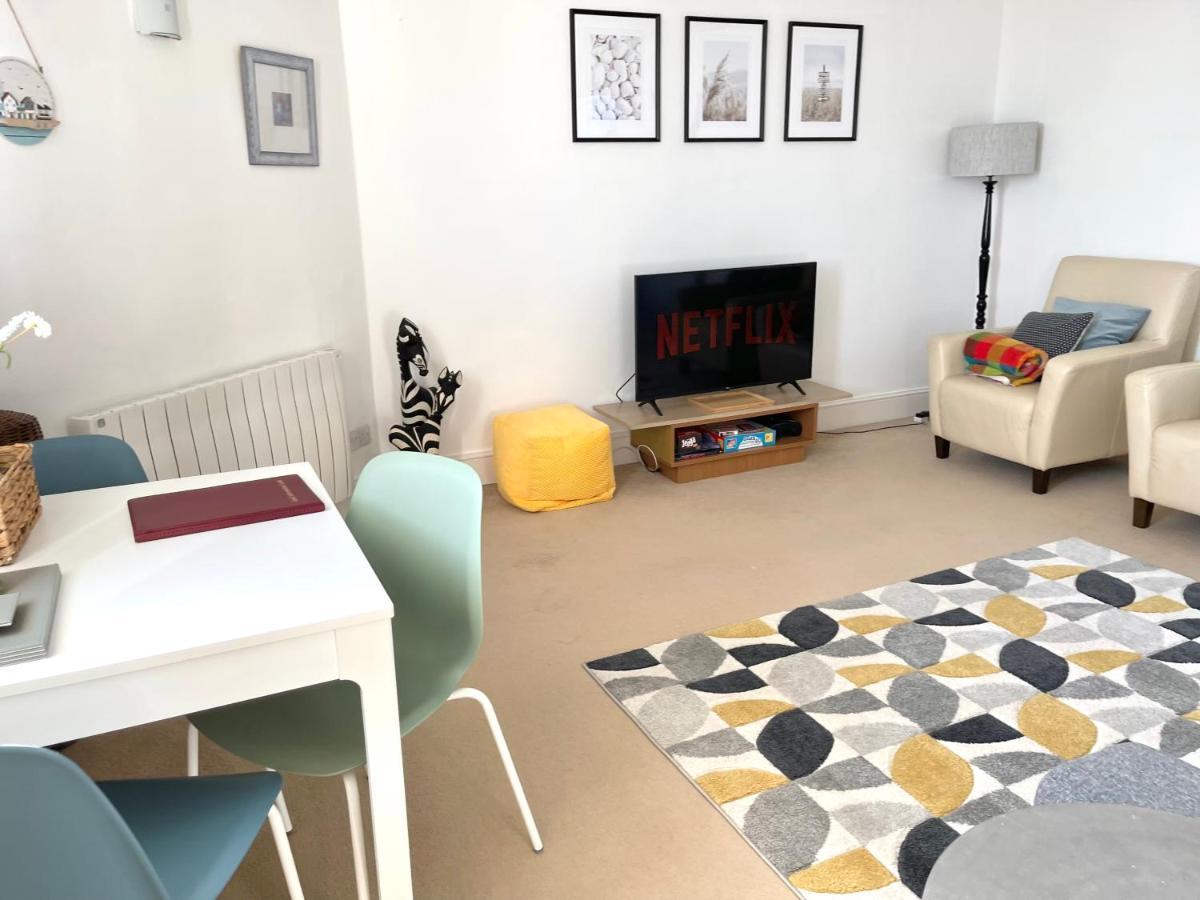 Sea View Family Stay By Beach Gym & Parking Bournemouth Dış mekan fotoğraf